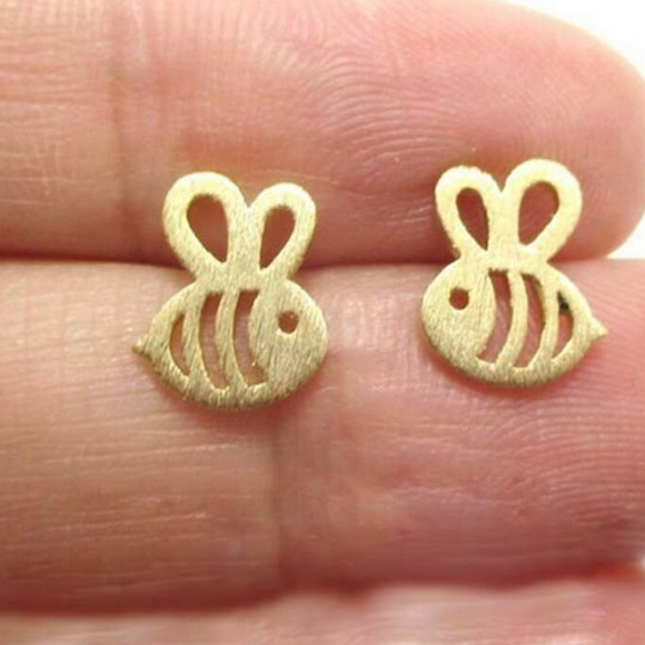 Jewelry - NWOT Gold Bumble Bee Studs